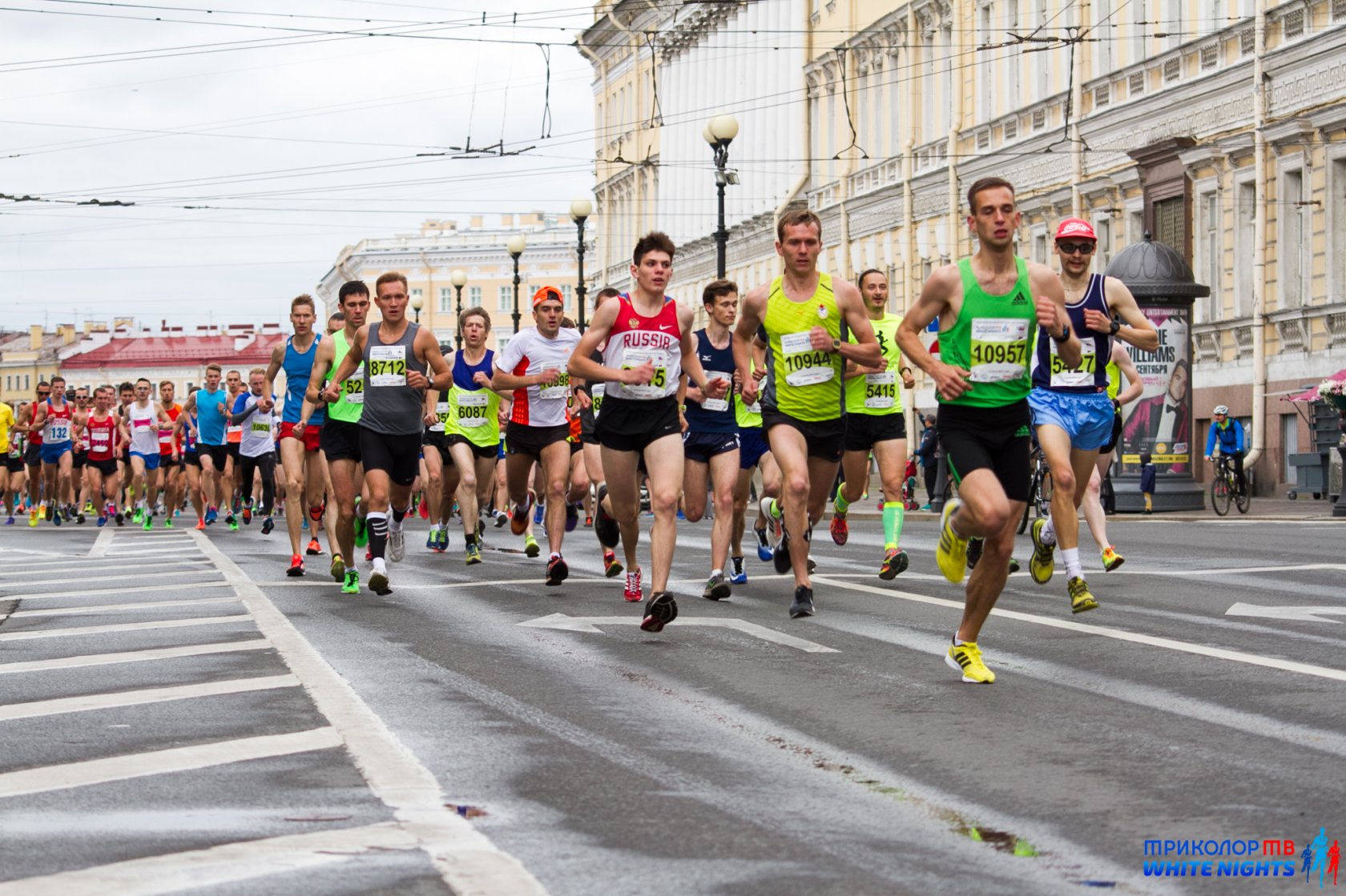 Все пробеги россии. Марафон в Петербурге. Забег в Питере. Белые ночи СПБ забег. Марафон по бегу Санкт Петербург.