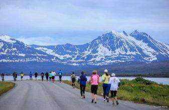 Oι Έλληνες/ίδες στον Midnight Sun Marathon 2026