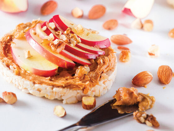 snack for runners - apple - nuts