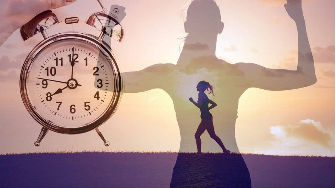 runner - clock - alarm