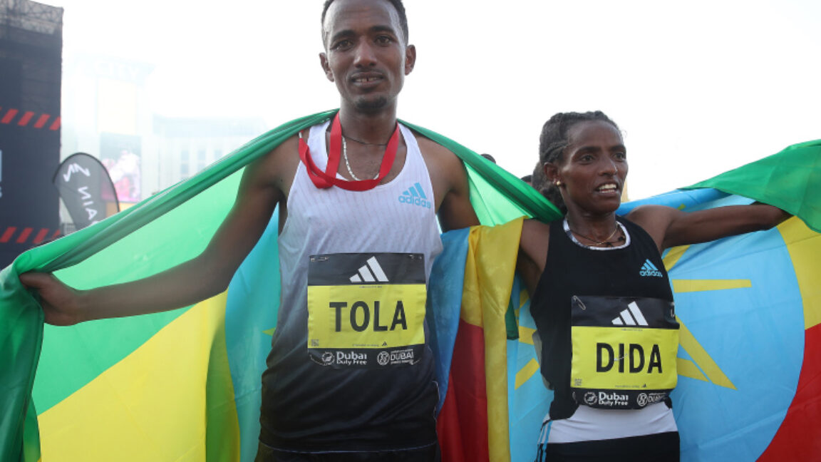 Συγγενείς οι δύο νικητές του Dubai Marathon 2023
