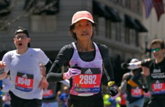 Η 64χρονη Mariko Yugeta έτρεξε 3 Μαραθώνιους κάτω από 3:05 σε 2 εβδομάδες