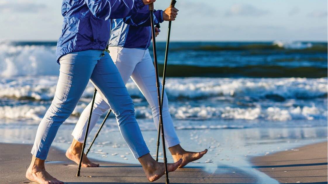 walking-by-the-sea