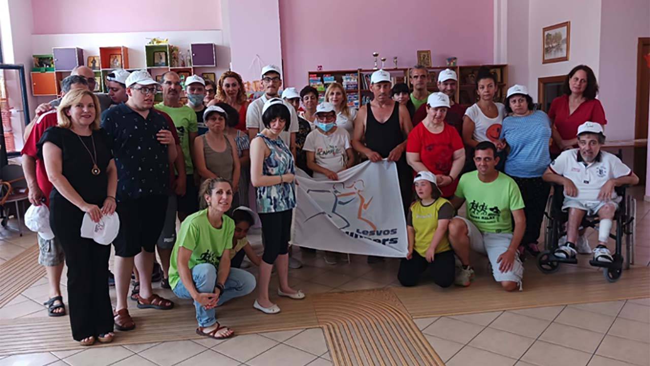 Ο Σύλλογος Δρομέων Λέσβου - Lesvos Runners μας ενημερώνει για την επίσκεψη που πραγματοποίησαν στο Κέντρο διημέρευσης «Κυψέλη».