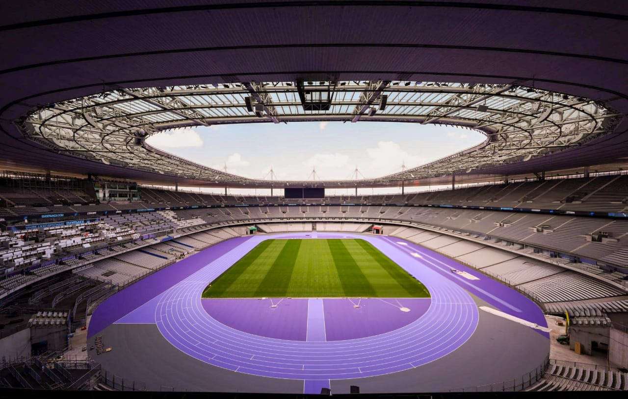 Έτοιμο το μοβ Ολυμπιακό Στάδιο στο Παρίσι!