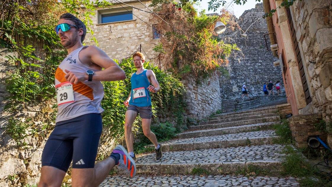11o-corfu-old-town-trail