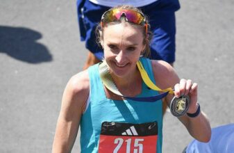Kάτω από τις 3 ώρες και... αντίο, η Paula Radcliffe στην Βοστόνη!