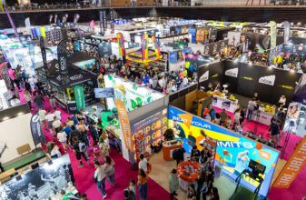 Η διαδικασία παραλαβής των αριθμών συμμετοχής στην ERGO Half Marathon Expo