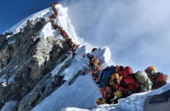 Απάτη εκατομμυριών στο Έβερεστ!